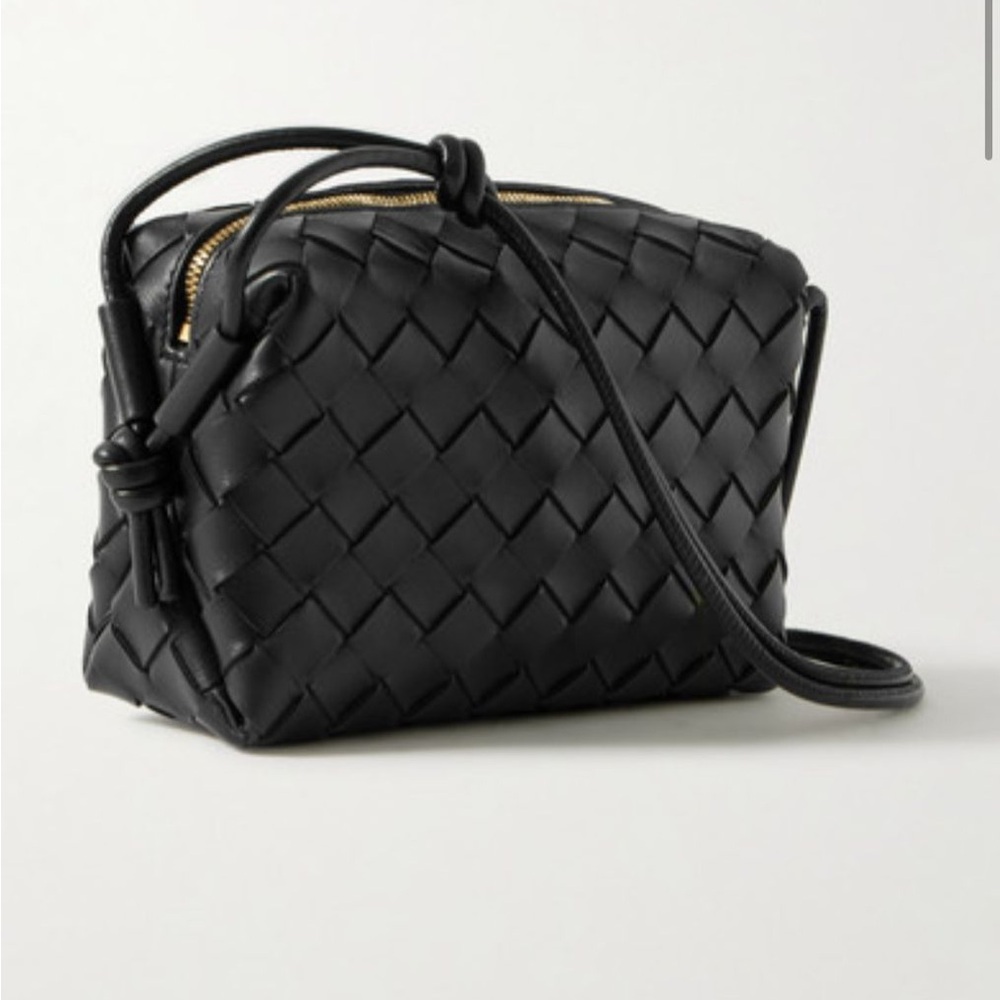 Bottega Veneta loop mini interecciato leather shoulder bag - Picture 2 of 5